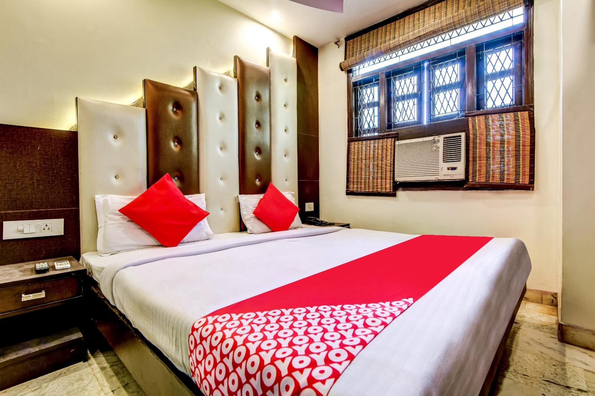 Spot Inn Hostel Nuova Delhi Esterno foto